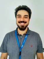Rafael Esteves.gif
